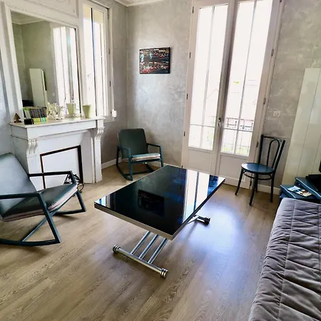 Le Bercail : Avec Balcon Et Parking, Vue Phare!